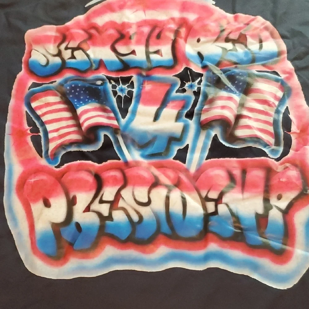 SHEIN Blue Tee with Red and White Graphic - Picture 4 of 5